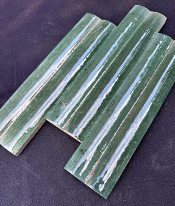Produktbild für die Fotogalerie glänzenden Wandfliese Marazzi Lume Green Struttura 3d Swing