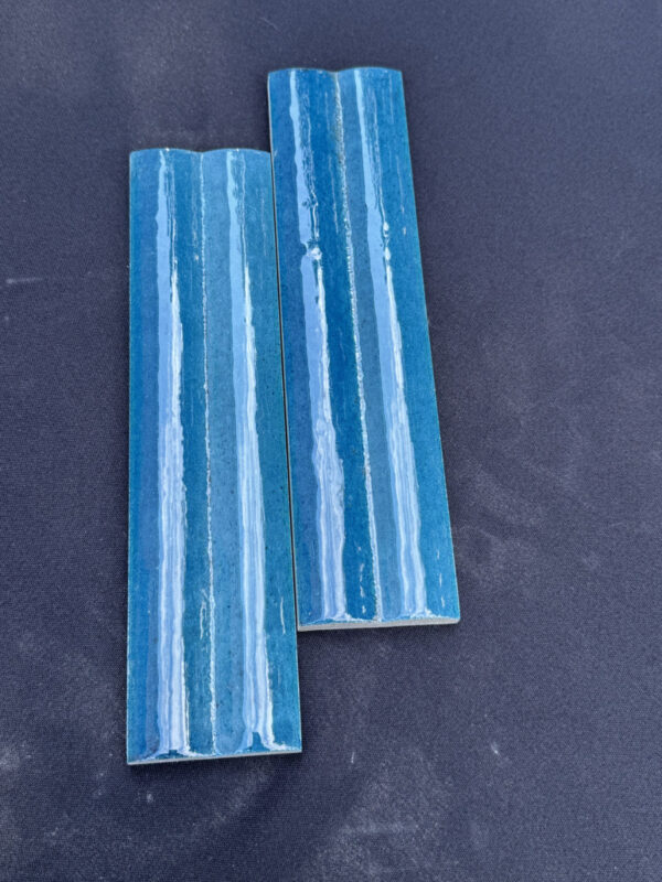 Produktbild für die Fotogalerie glänzenden Wandfliese Marazzi Lume Ocean Struttura 3d Swing