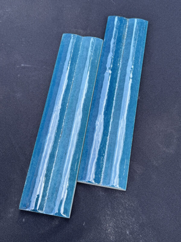 Produktbild für die Fotogalerie glänzenden Wandfliese Marazzi Lume Ocean Struttura 3d Swing